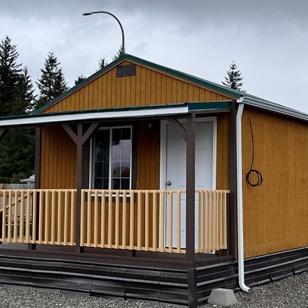 Far West Cabin-Tiny Homes Rental Forks Exterior photo