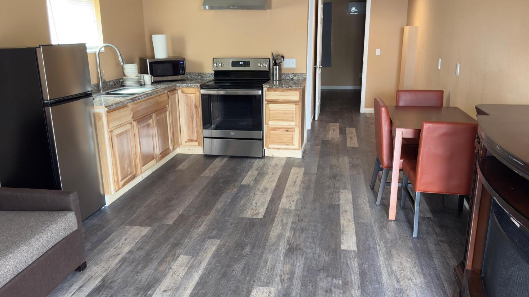 Far West Cabin-Tiny Homes Rental Forks Exterior photo